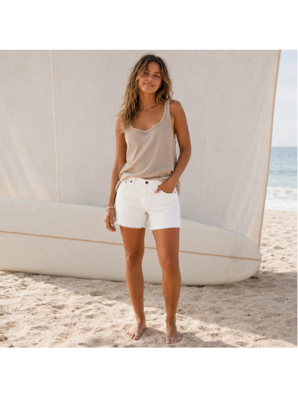 Carve Designs Oahu 4" Mid Rise Denim Shorts White Raw Hem Sz 6